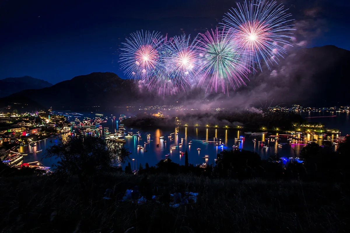 lake como new year main